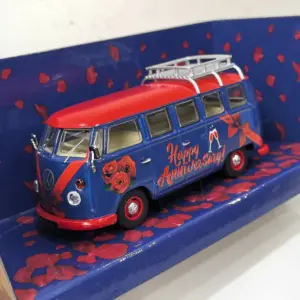 Vintage T1 Bus Model 1:43 Scale Collectible 8 S46bf1f9732684d3ebeb3253cf3a19b73u