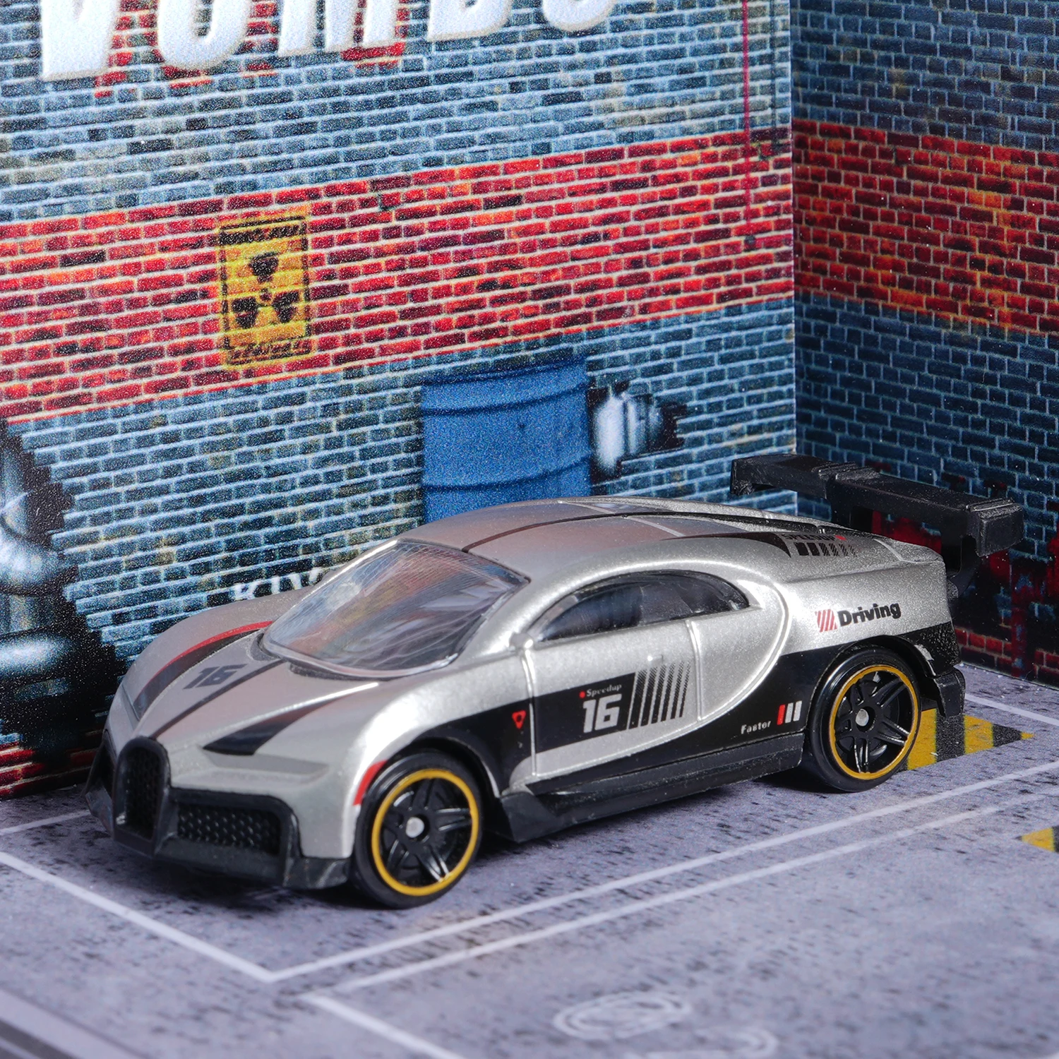 1:64 Silver-Shadow Leopard Die-Cast Model Car 5 1:64 Silver-Shadow Leopard Die-Cast Model Car - Image 5