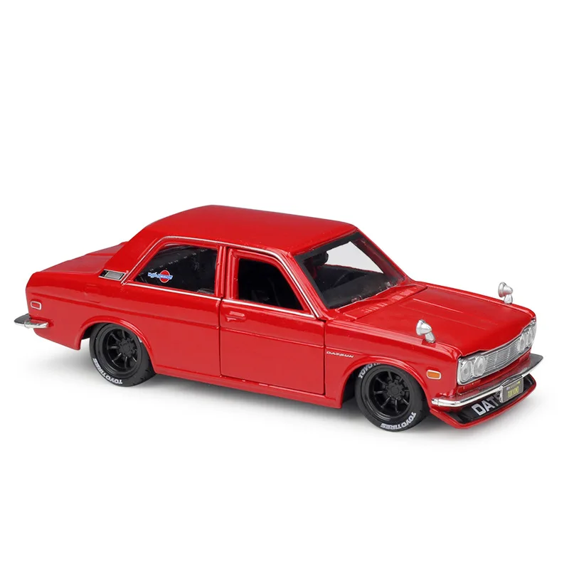 Maisto 1971 Datsun 510 1:24 Die-Cast Model 5 Maisto 1971 Datsun 510 1:24 Die-Cast Model - Image 5