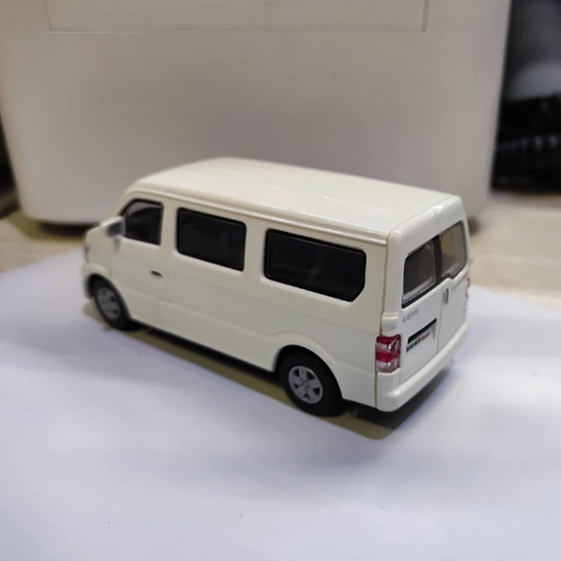 1/43 Changan Starlight 4500 Van Diecast Model 2 1/43 Changan Starlight 4500 Van Diecast Model - Image 2