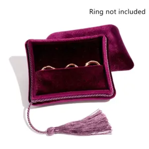 Velvet Jewelry Box in Six Colors 18 S47fc5889f6144f32a049ac1dc08a8692U
