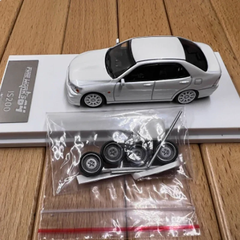 Lexus IS200 1:64 Diecast Model Replica 6 Lexus IS200 1:64 Diecast Model Replica - Image 6