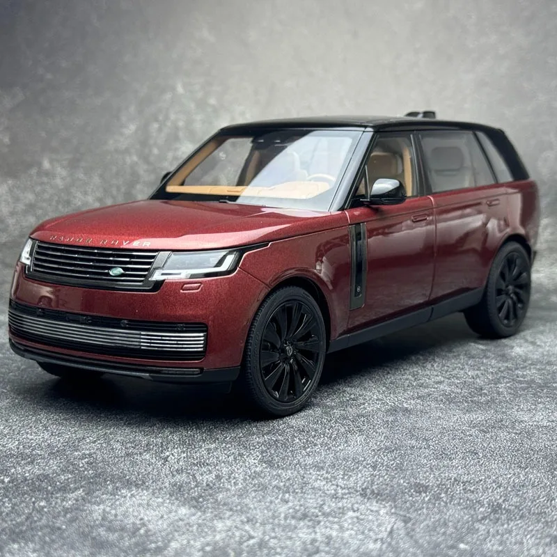 Blue 1:18 Scale Range Rover Model for Collectors 5 Blue 1:18 Scale Range Rover Model for Collectors - Image 5