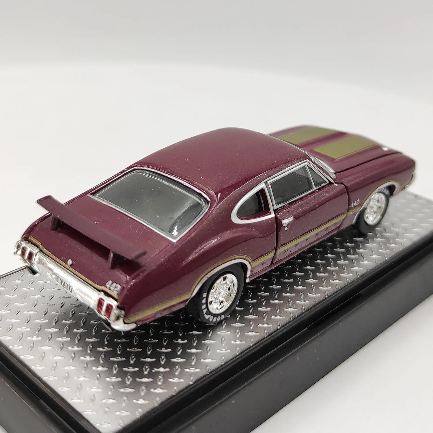 Vintage 1:64 Oldsmobile Cutlass 442 W-30 Diecast 3 Vintage 1:64 Oldsmobile Cutlass 442 W-30 Diecast - Image 3