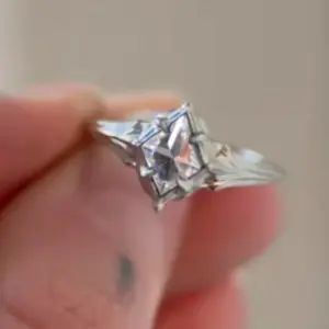 S48a10ac066cf427e8614659e5d41a268D