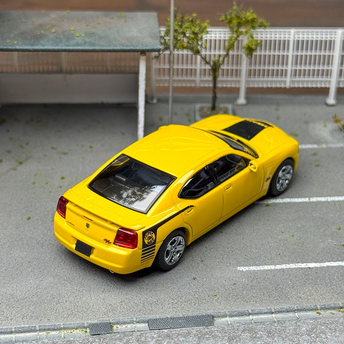 Vibrant Yellow Dodge Charger 08 R/T Super Bee Model 2 Vibrant Yellow Dodge Charger 08 R/T Super Bee Model - Image 2