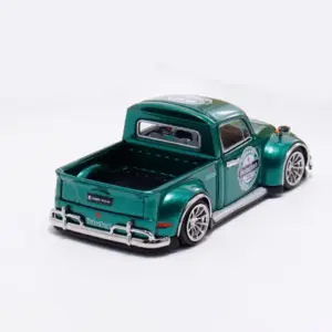Vibrant Blue and Orange Diecast Pickup Model 8 S49c3c206cd6e43e3a67e127c3b53e262y
