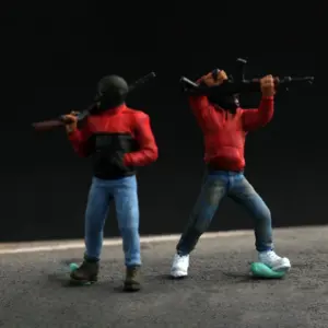 Resin Battlefield Scene with Tank and Bandits 9 S4acc7af07be043218ee1c1d7aac9b7239