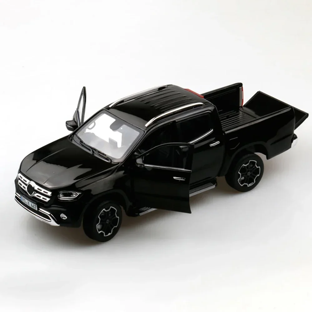 Premium 1:18 Benz MB X-klass Pickup Model 3 Premium 1:18 Benz MB X-klass Pickup Model - Image 3