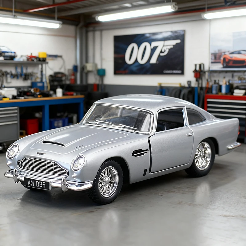 Aston Martin DB5 1:38 Scale Diecast Model 6 Aston Martin DB5 1:38 Scale Diecast Model - Image 6
