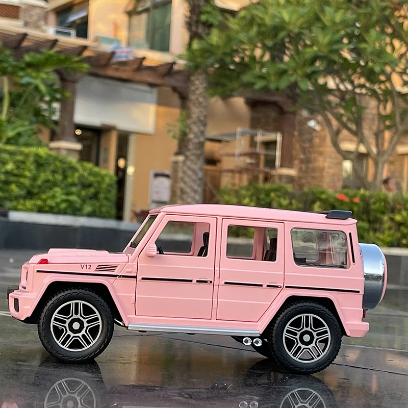 Pink 1:24 Alloy Off-Road Car Model 3 Pink 1:24 Alloy Off-Road Car Model - Image 3