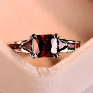 Red Square-Cut Zircon Cocktail Ring for Women 9 S4bbaf368dcbd4892b31102447868754bZ