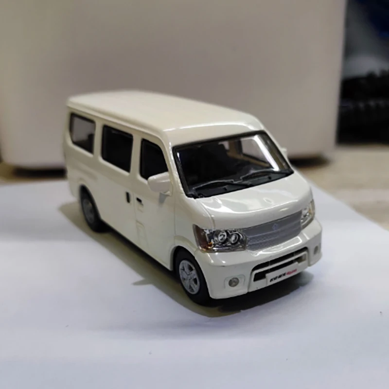 1/43 Changan Starlight 4500 Van Diecast Model 3 1/43 Changan Starlight 4500 Van Diecast Model - Image 3