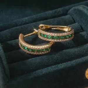 S4c1754a1704c4b8fb0565244dd283bffy