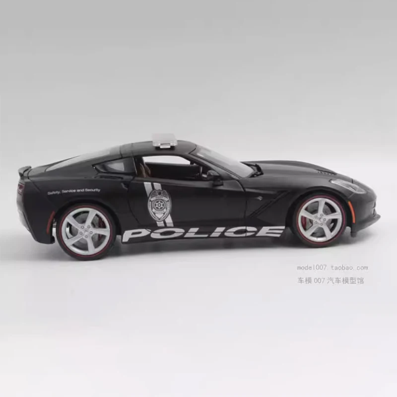 1:18 Scale Diecast Corvette Model 2 1:18 Scale Diecast Corvette Model - Image 2