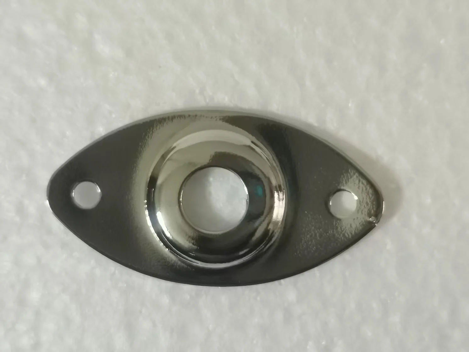 High-Quality Chrome Electric Guitar Jack Plate 2 High-Quality Chrome Electric Guitar Jack Plate - Image 2