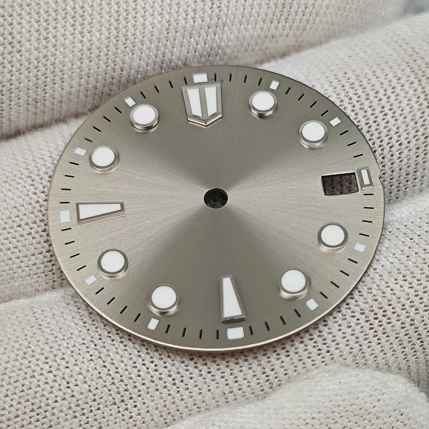 28.5mm Stainless Steel Watch Dial for NH35/NH36 4R/6R 5 28.5mm Stainless Steel Watch Dial for NH35/NH36 4R/6R - Image 5