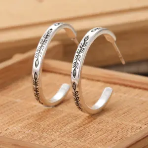 Vintage Silver Leaf Hoop Earrings 10 S4e076e6e1c174aa8b48a20ecfc88fda3B