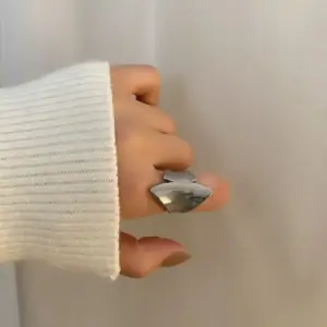 Elegant Geometric Adjustable Ladies' Ring in Gold, Silver, Yellow 8 S4e16a92d7bdd4092b833c6af02599c7ex