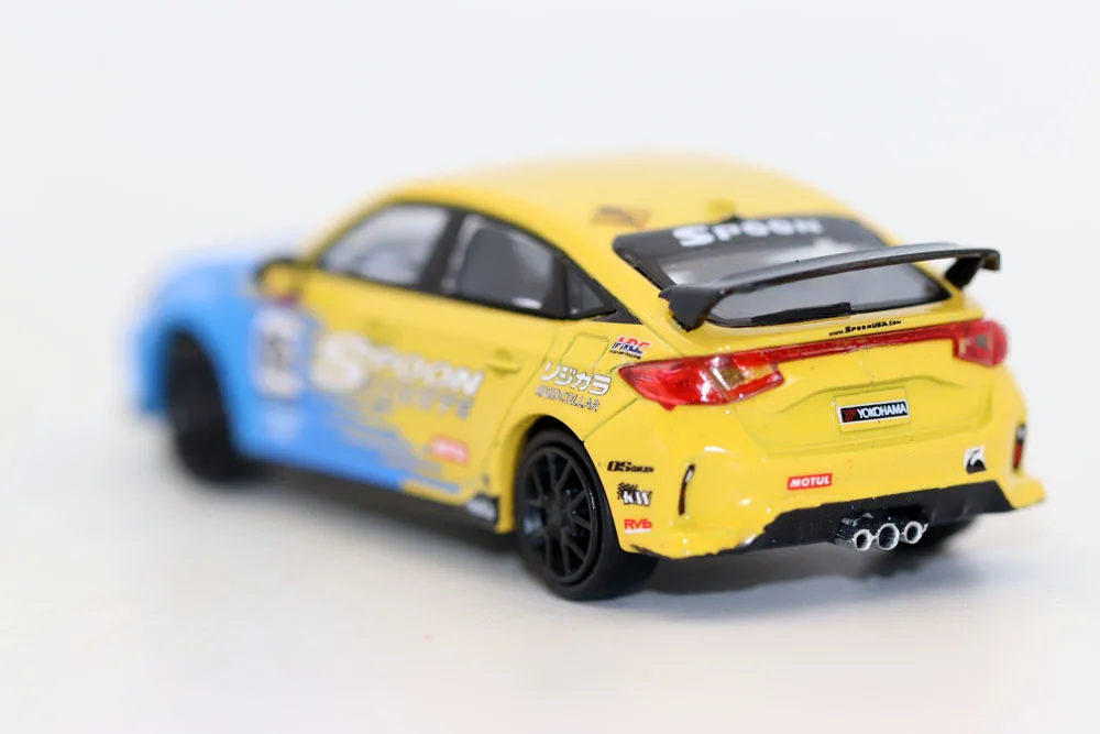 1/64 Scale Honda Civic Type R FL5 Diecast Model 4 1/64 Scale Honda Civic Type R FL5 Diecast Model - Image 4