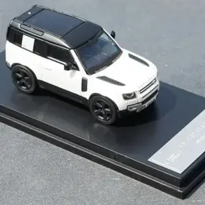 Land Rover Defender 90 Diecast Model 1:64 Scale 16 S4ee1de61a9924c3d94a4c9cea353a2335