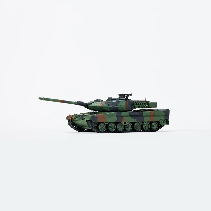 Diecast Leopard 2A6 Tank Model 1:64 Scale 4 Diecast Leopard 2A6 Tank Model 1:64 Scale - Image 4