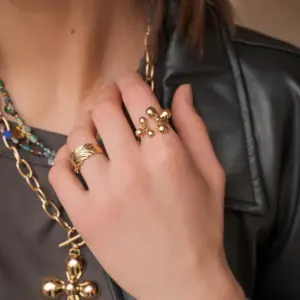 S4f48ac01041b40f3b4f3b1e06787983as