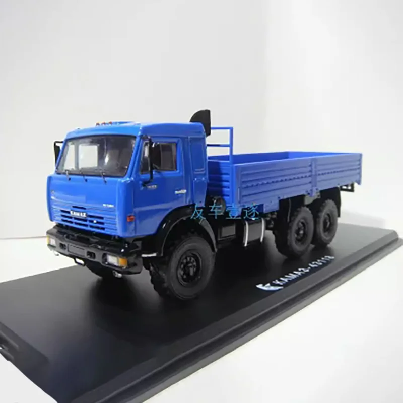 WELLY Kamaz 1/43 Scale Collectible Truck 8 WELLY Kamaz 1/43 Scale Collectible Truck - Image 8