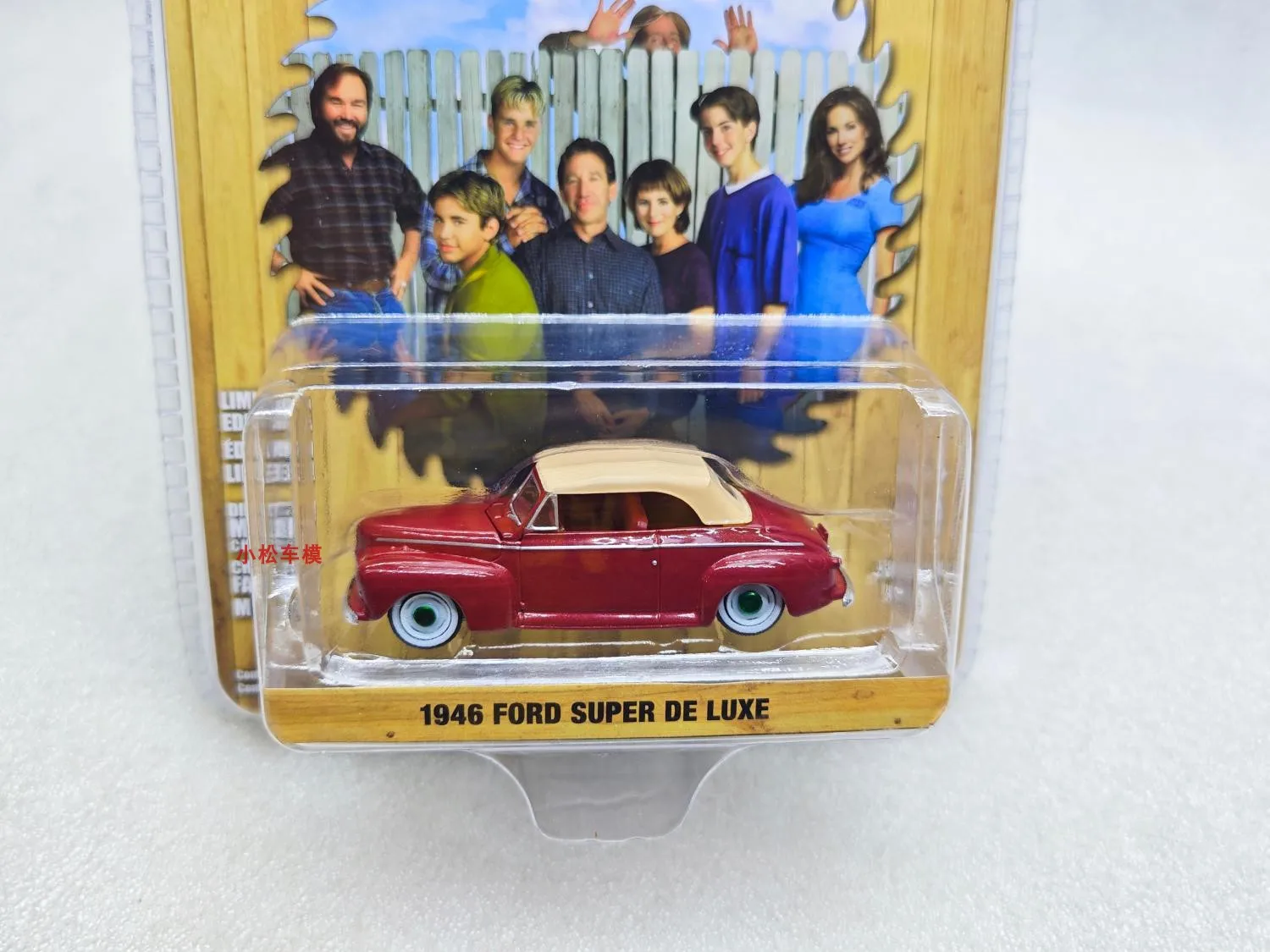 1946 Ford Super De Luxe Diecast Model 2 1946 Ford Super De Luxe Diecast Model - Image 2