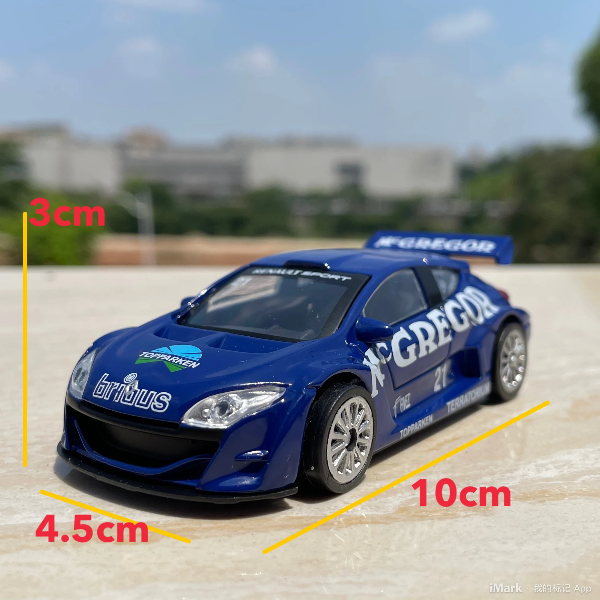 Renault Racing Model 1:43 Scale Diecast Alloy Car 2 Renault Racing Model 1:43 Scale Diecast Alloy Car - Image 2