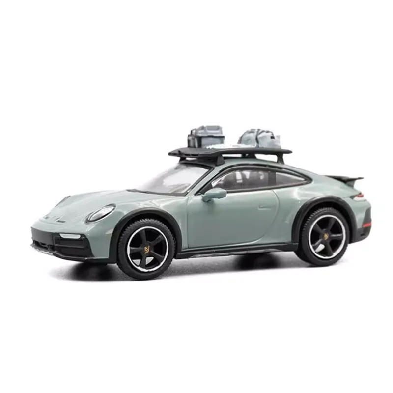 Green Porsche 911 Dakar 1:64 Scale Model 6 Green Porsche 911 Dakar 1:64 Scale Model - Image 6