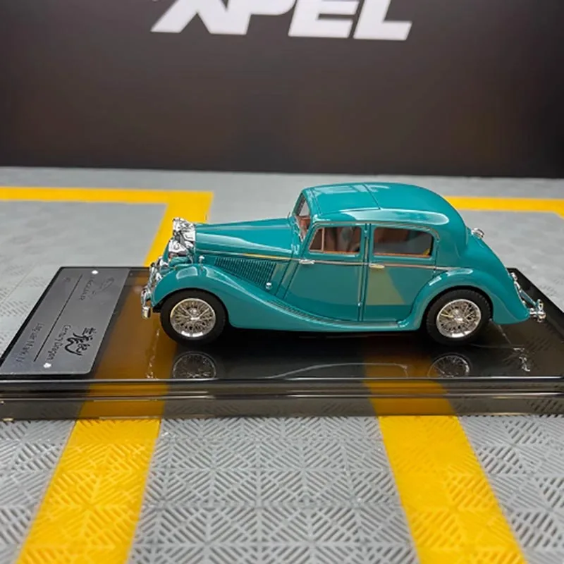 Century Dragon Jaguar MKIV 1/43 Scale Diecast Model 3 Century Dragon Jaguar MKIV 1/43 Scale Diecast Model - Image 3