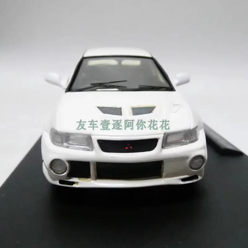 White Mitsubishi Lancer Evolution Diecast Model 4 White Mitsubishi Lancer Evolution Diecast Model - Image 4