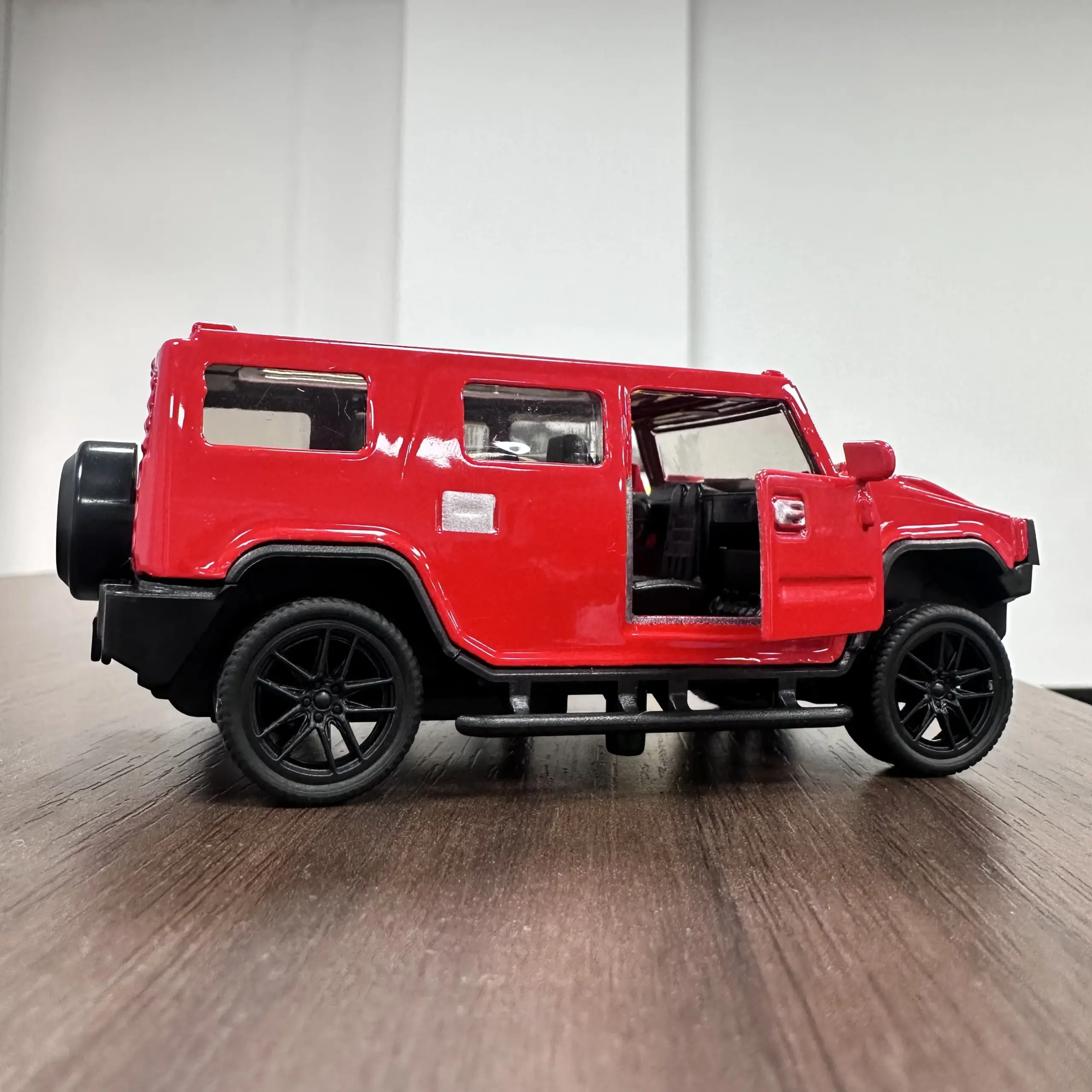 Red Alloy Off-Road Vehicle Toy for Collectors 4 Red Alloy Off-Road Vehicle Toy for Collectors - Image 4