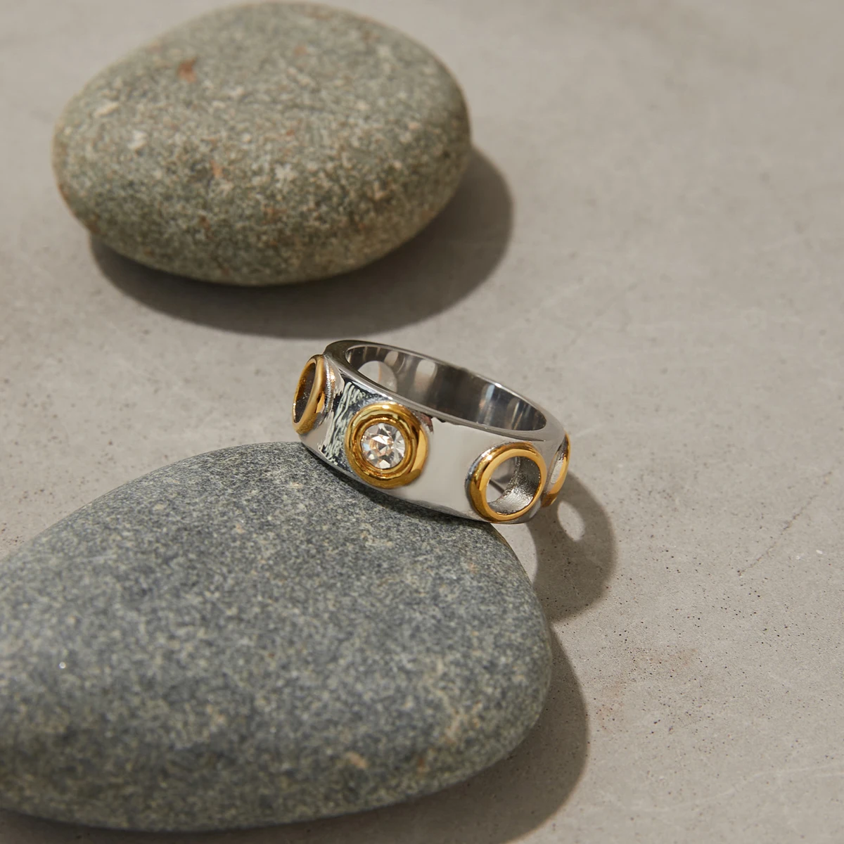 Stainless Steel Hollow Band Ring for Women 2 Stainless Steel Hollow Band Ring for Women - Image 2