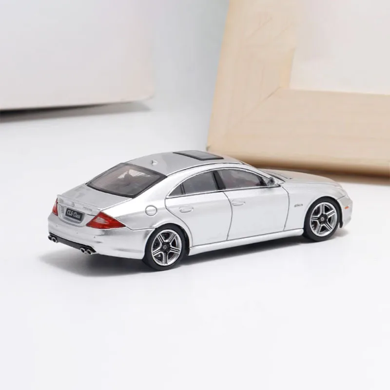 1:64 Scale Diecast Alloy Mercedes CLS 63 Model 5 1:64 Scale Diecast Alloy Mercedes CLS 63 Model - Image 5