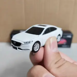 White Mazda6 Diecast Model 1/64 Scale 7 S515c6cb3969a479eb644e0fc34440745h