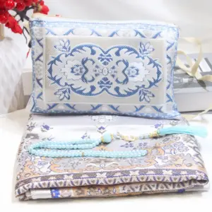 Elegant Floral Muslim Prayer Rug 110x70 cm 11 S51ada54ae4a14965b8e21c53eda6a41ao