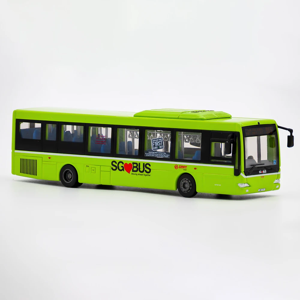 Vibrant Lime Green Singapore OC500LE Bus Model 2 Vibrant Lime Green Singapore OC500LE Bus Model - Image 2