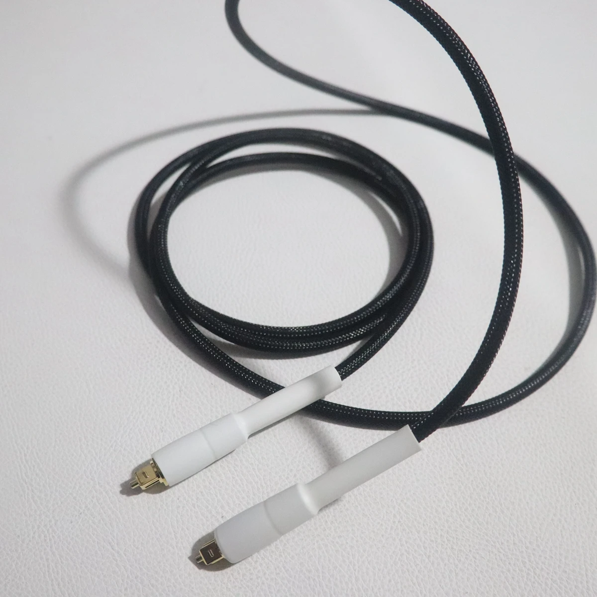 High-Performance Digital Fiber Optic Audio Cable 2 High-Performance Digital Fiber Optic Audio Cable - Image 2