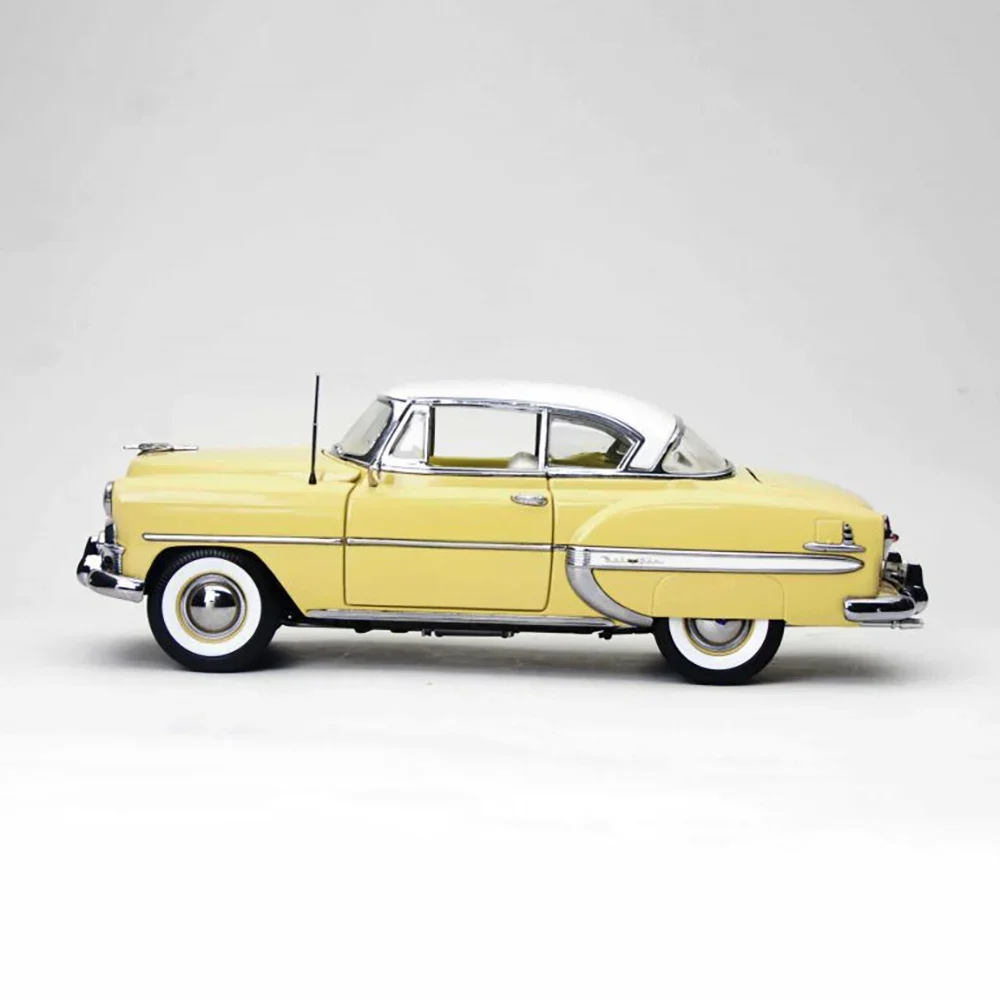 1953 Chevy Corvette Die-Cast Model 1:18 Scale 5 1953 Chevy Corvette Die-Cast Model 1:18 Scale - Image 5