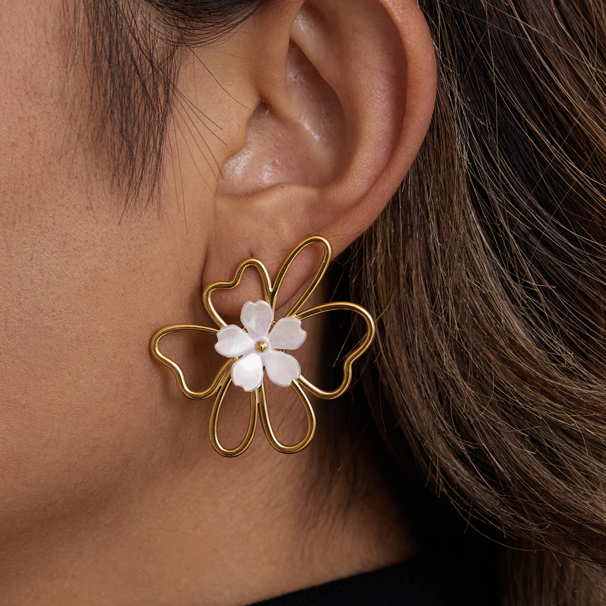 Floral Stainless Steel Earrings Set 4 Floral Stainless Steel Earrings Set - Image 4