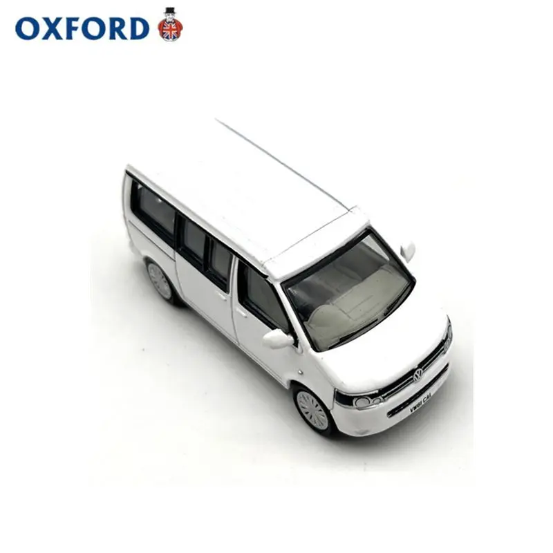 Volkswagen T5 Multivan Miniature Model 1:76 Scale 5 Volkswagen T5 Multivan Miniature Model 1:76 Scale - Image 5