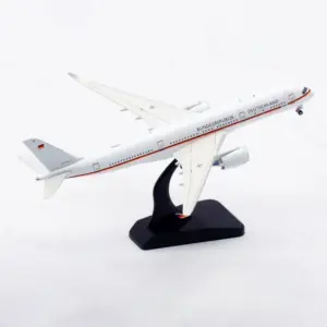 Airbus A350-900 Diecast Model 1:400 Scale 11 S5364a7d6fa264302b97568817e5eb144u 1