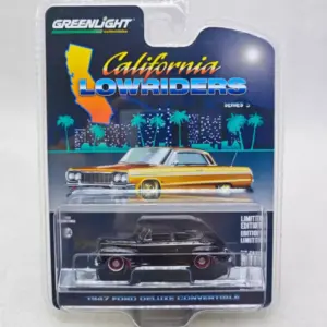 Vintage 1946-1948 Ford Fordor Model Collection 11 S53920b1594f84fa486dbbc431aff3a3dD