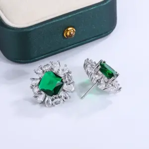 Vintage Green Sterling Silver Stud Earrings LL-YS0973 8 S5393538571ce439bbf1eb76c1be99f49Q