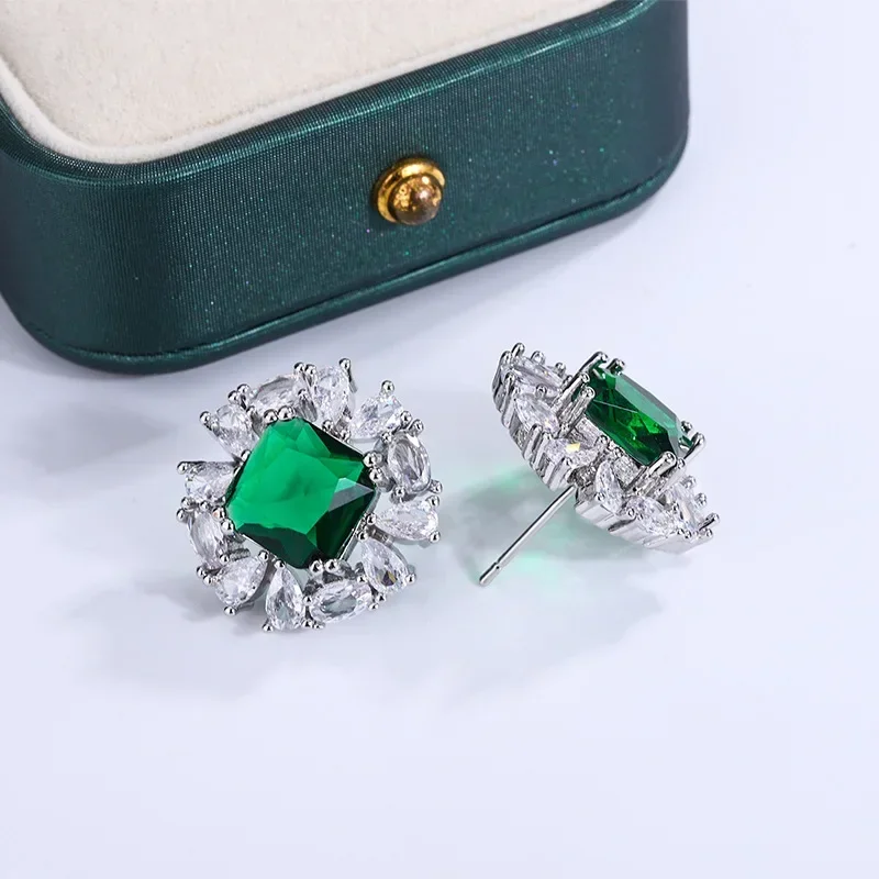 Vintage Green Sterling Silver Stud Earrings LL-YS0973 4 Vintage Green Sterling Silver Stud Earrings LL-YS0973 - Image 4