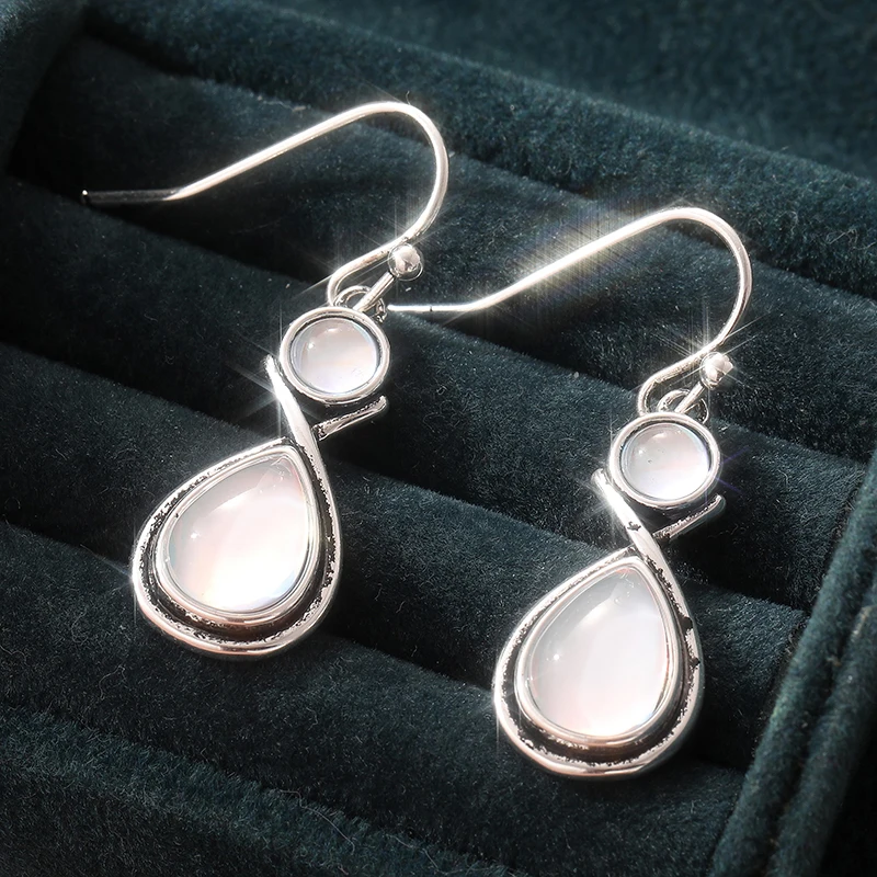 Vintage Silver Moonstone Earrings 5 Vintage Silver Moonstone Earrings - Image 5