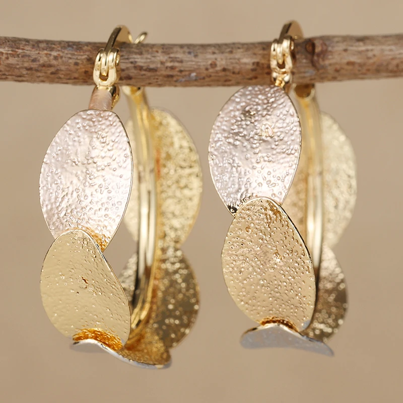 Geometric Oval Hoop Earrings in Silver & Gold 2 Geometric Oval Hoop Earrings in Silver & Gold - Image 2