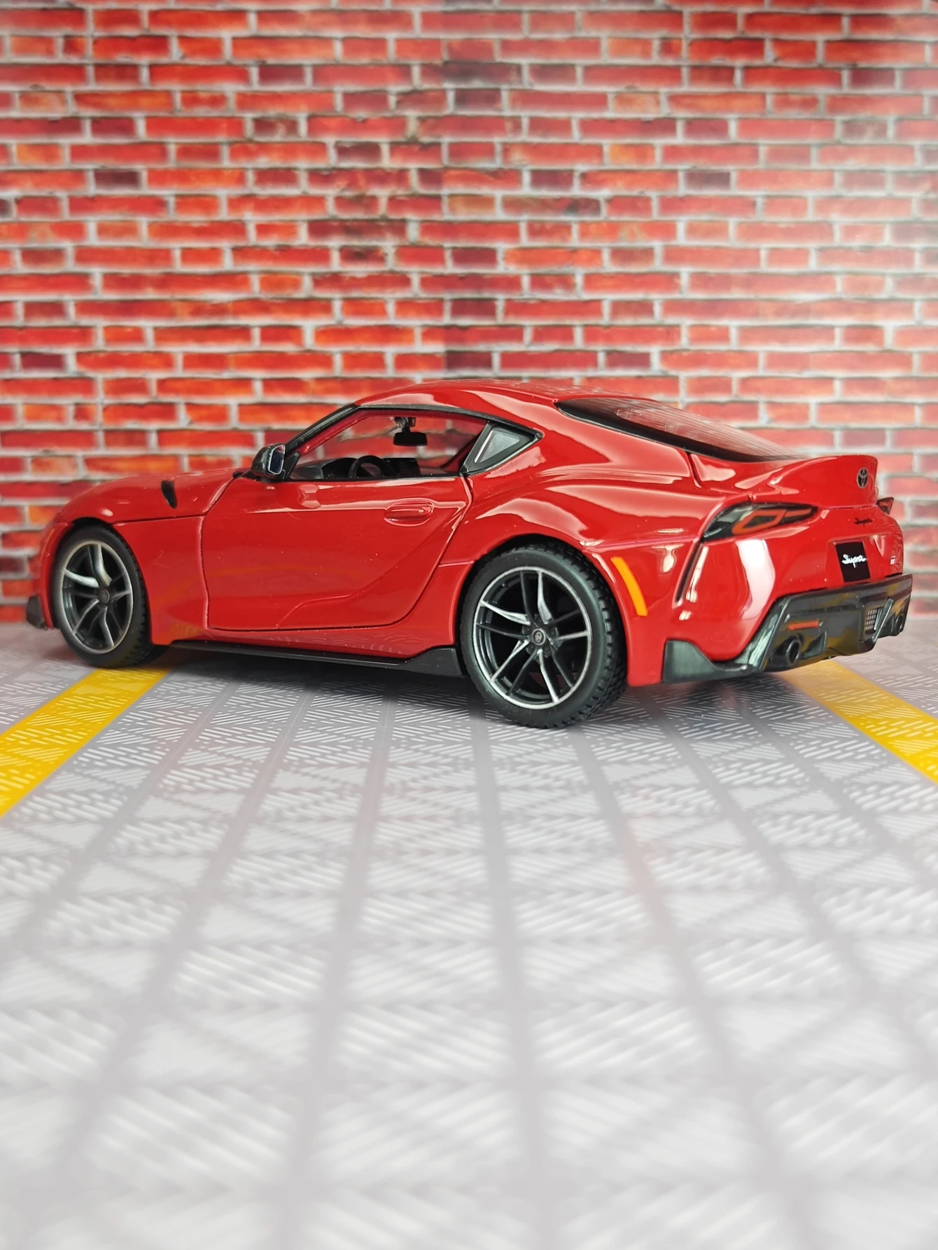 1:24 Scale Toyota GR Supercar Model 4 1:24 Scale Toyota GR Supercar Model - Image 4